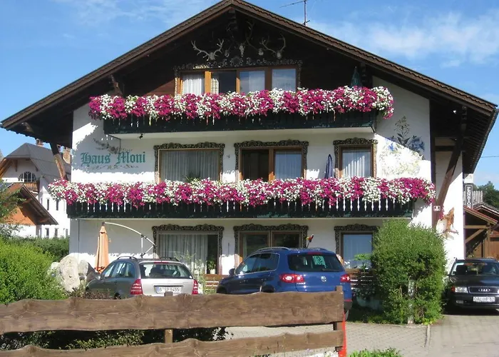 Haus Moni